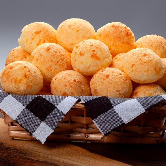 Cesta de Pão de Queijo